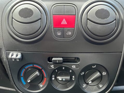 Peugeot Bipper 1.3 HDi Professional FWD L1 H1 3dr 42