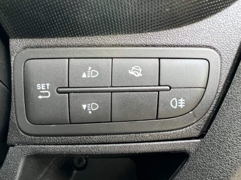 Peugeot Bipper 1.3 HDi Professional FWD L1 H1 3dr 37