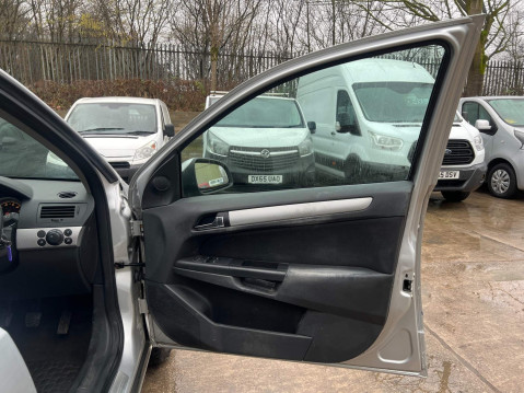 Vauxhall Astra 1.7 CDTi 16v Sportive Panel Van FWD L1 H1 3dr 22