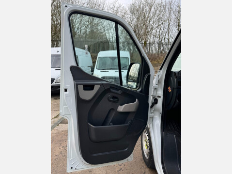 Vauxhall Movano 2.3 CDTi 3500 Crew Van FWD L2 H2 Euro 5 6dr (5 Seat) 39