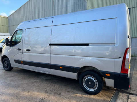 Vauxhall Movano 2.3 CDTi 3500 FWD L3 H2 Euro 4 5dr 17