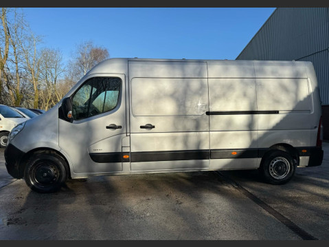 Vauxhall Movano 2.3 CDTi 3500 FWD L3 H2 Euro 4 5dr 22