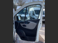 Renault Trafic 1.6 dCi 29 Business SWB Standard Roof Euro 6 5dr 21
