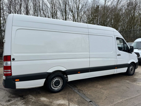 Mercedes-Benz Sprinter 2.1 313 CDi RWD L3 H4 4dr (Euro 5) 11