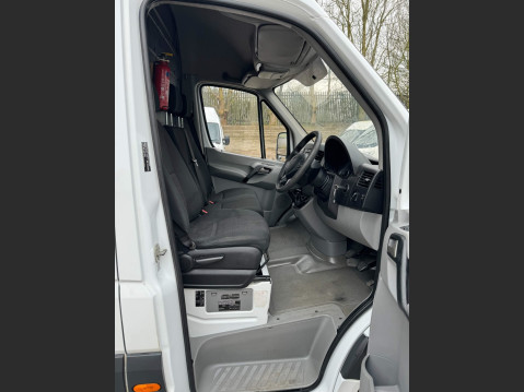 Mercedes-Benz Sprinter 2.1 313 CDi RWD L3 H4 4dr (Euro 5) 30