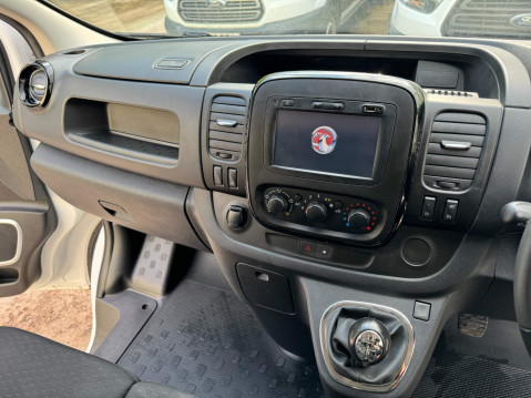 Vauxhall Vivaro 1.6 CDTi 2900 BiTurbo ecoTEC Sportive L2 H1 Euro 6 (s/s) 5dr 39