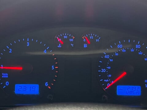 Volkswagen Transporter 1.9 TDI PD T30 L3 H1 4dr 33