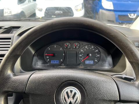 Volkswagen Transporter 1.9 TDI PD T30 L3 H1 4dr 31