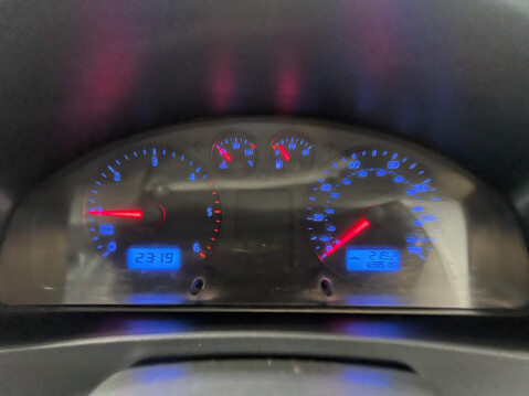 Volkswagen Transporter 1.9 TDI PD T30 L3 H1 4dr 32