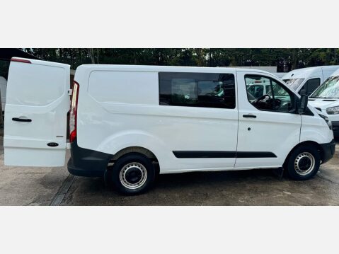 Ford Transit Custom 2.2 TDCi 290 L2 H1 5dr 8