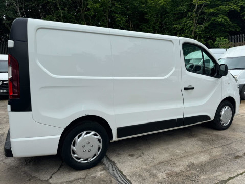 Vauxhall Vivaro 1.6 CDTi 2700 BiTurbo ecoTEC Sportive L1 H1 Euro 6 (s/s) 5dr 12