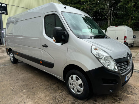 Renault Master 2.3 dCi 35 Business+ FWD LWB Medium Roof Euro 5 5dr 5