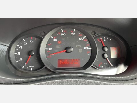Nissan NV400 2.3 dCi 35 SE FWD L2 H3 Euro 6 5dr 30