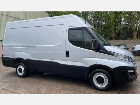 Iveco Daily 2.3D HPI 12V Business 35S 3520 HiMatic MWB High Roof Euro 6 (s/s) 5dr 6