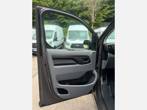 Toyota Proace 1.6D Comfort Medium Panel Van MWB Euro 6 (s/s) 6dr 36