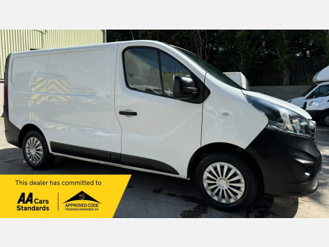 Vauxhall Vivaro 1.6 CDTi 2700 BiTurbo ecoFLEX L1 H1 Euro 5 (s/s) 5dr 1