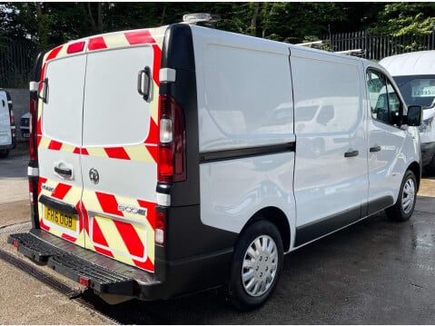 Vauxhall Vivaro 1.6 CDTi 2900 BiTurbo ecoFLEX L1 H1 Euro 5 (s/s) 5dr 11