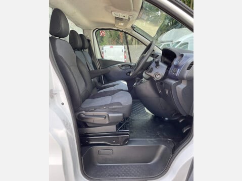 Vauxhall Vivaro 1.6 CDTi 2900 BiTurbo ecoFLEX L1 H1 Euro 5 (s/s) 5dr 24