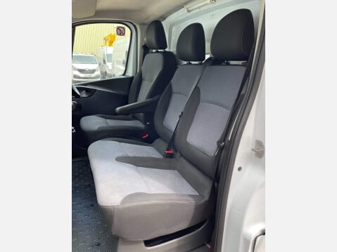 Vauxhall Vivaro 1.6 CDTi 2900 BiTurbo ecoFLEX L1 H1 Euro 5 (s/s) 5dr 37