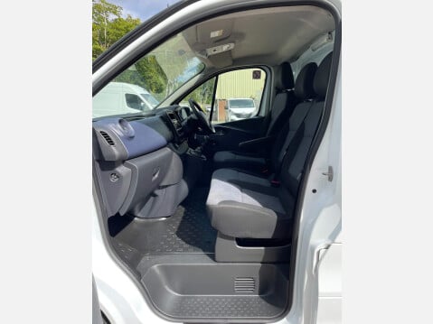 Vauxhall Vivaro 1.6 CDTi 2900 BiTurbo ecoFLEX L1 H1 Euro 5 (s/s) 5dr 36