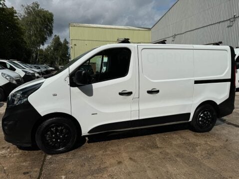 Vauxhall Vivaro 1.6 CDTi 2900 BiTurbo ecoFLEX L1 H1 Euro 5 (s/s) 5dr 17