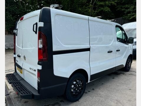 Vauxhall Vivaro 1.6 CDTi 2900 BiTurbo ecoFLEX L1 H1 Euro 5 (s/s) 5dr 11