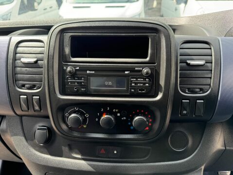 Vauxhall Vivaro 1.6 CDTi 2900 BiTurbo ecoFLEX L1 H1 Euro 5 (s/s) 5dr 28