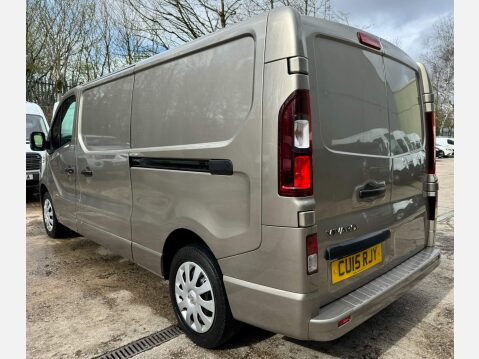 Vauxhall Vivaro 1.6 CDTi 2900 BiTurbo ecoFLEX Sportive L2 H1 Euro 5 (s/s) 5dr 18
