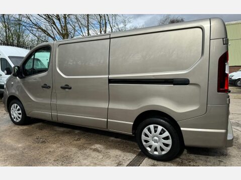 Vauxhall Vivaro 1.6 CDTi 2900 BiTurbo ecoFLEX Sportive L2 H1 Euro 5 (s/s) 5dr 19