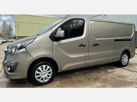 Vauxhall Vivaro 1.6 CDTi 2900 BiTurbo ecoFLEX Sportive L2 H1 Euro 5 (s/s) 5dr 23
