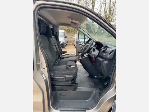 Vauxhall Vivaro 1.6 CDTi 2900 BiTurbo ecoFLEX Sportive L2 H1 Euro 5 (s/s) 5dr 30