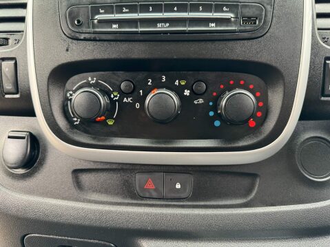 Vauxhall Vivaro 1.6 CDTi 2900 BiTurbo ecoFLEX Sportive L2 H1 Euro 5 (s/s) 5dr 35