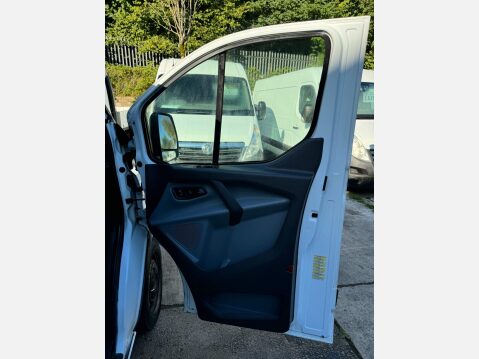 Ford Transit Custom 2.2 TDCi 310 Kombi L2 H1 5dr 32