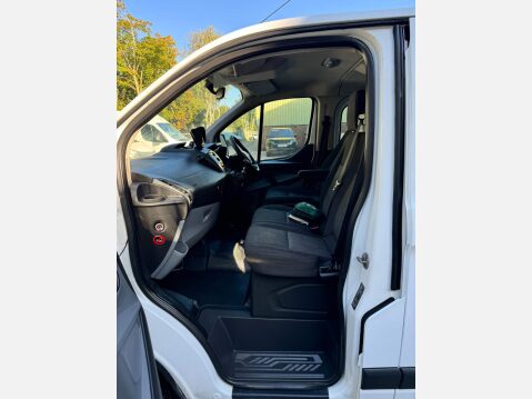 Ford Transit Custom 2.2 TDCi 310 Kombi L2 H1 5dr 46