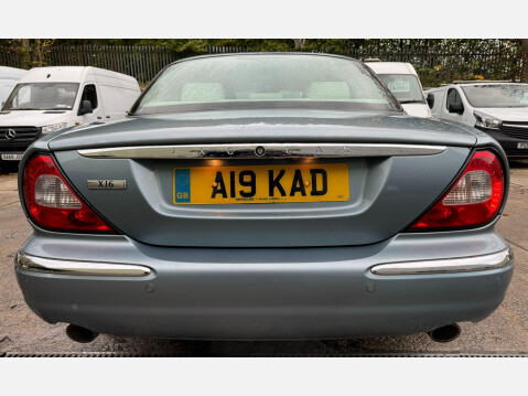 Jaguar XJ 3.0 SE 4dr 13