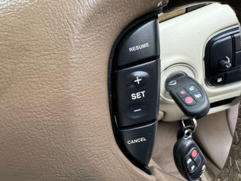 Jaguar XJ 3.0 SE 4dr 36