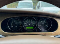 Jaguar XJ 3.0 SE 4dr 37