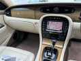 Jaguar XJ 3.0 SE 4dr 40