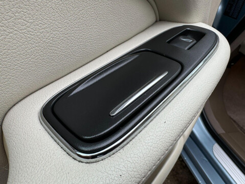 Jaguar XJ 3.0 SE 4dr 46