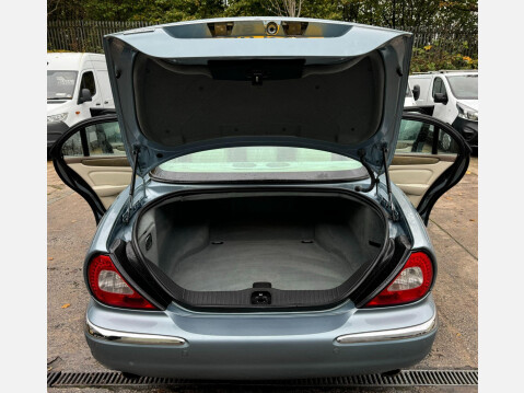 Jaguar XJ 3.0 SE 4dr 15