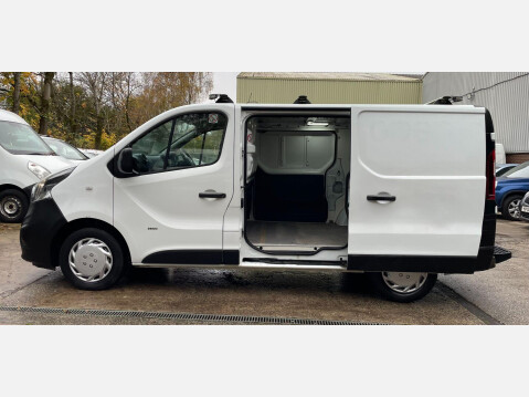 Vauxhall Vivaro 1.6 CDTi 2900 BiTurbo ecoFLEX L1 H1 Euro 5 (s/s) 5dr 24