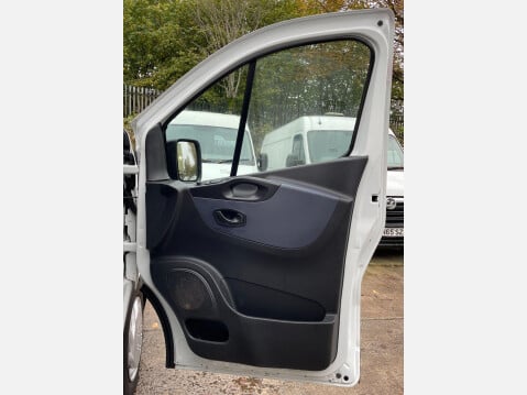 Vauxhall Vivaro 1.6 CDTi 2900 BiTurbo ecoFLEX L1 H1 Euro 5 (s/s) 5dr 34