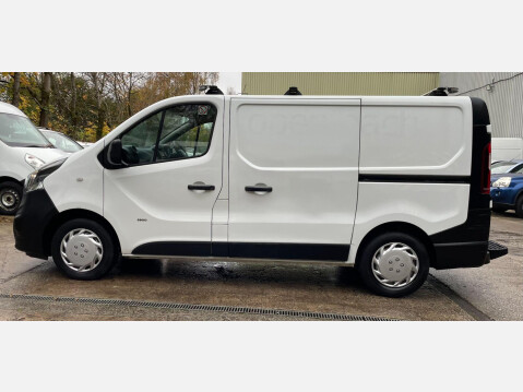 Vauxhall Vivaro 1.6 CDTi 2900 BiTurbo ecoFLEX L1 H1 Euro 5 (s/s) 5dr 23