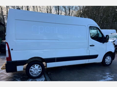 Vauxhall Movano 2.3 CDTi 3500 BiTurbo ecoFLEX FWD L2 H2 Euro 5 (s/s) 5dr 9