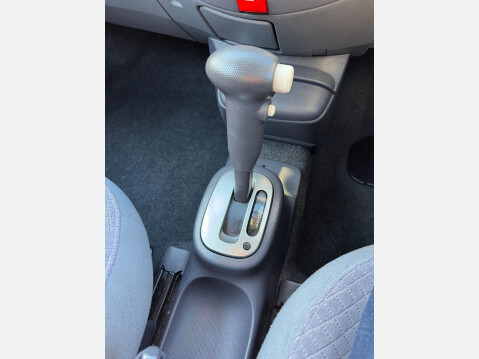 Nissan Micra 1.2 16v SE 3dr 28