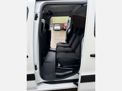 Peugeot Partner 1.6 BlueHDi 744 S L2 6dr 23