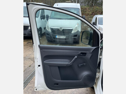 Volkswagen Caddy 1.6 TDI C20 Startline L1 H1 4dr 29