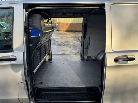 Mercedes-Benz Vito 1.7 110 CDI Pure FWD L2 Euro 6 (s/s) 5dr 19