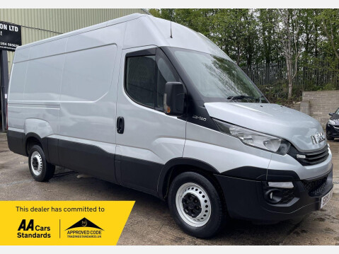 Iveco Daily 2.3D HPI 14V Business 35S 3520 HiMatic MWB High Roof Euro 6 (s/s) 5dr 1