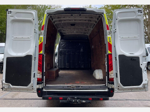 Iveco Daily 2.3D HPI 14V Business 35S 3520 HiMatic MWB High Roof Euro 6 (s/s) 5dr 12